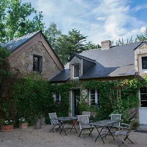 Manoir Des Eperviers Couette-café
