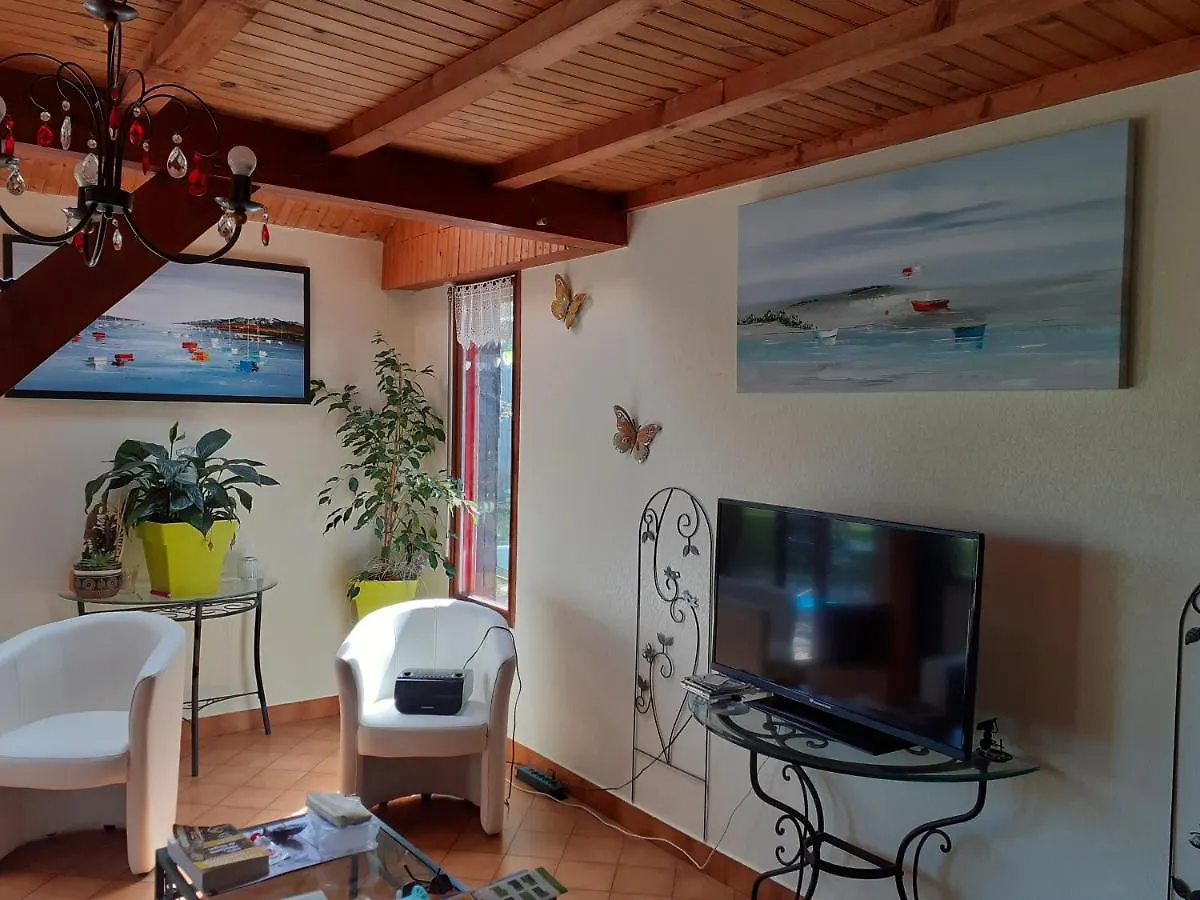 Chez Christine Bed & Breakfast Noyal-Pontivy